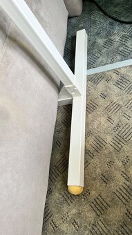 Hrazda k posteli - 2