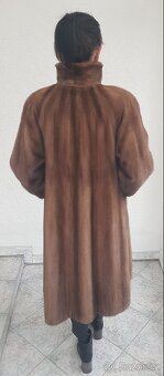 2 x Dámský kožich - 2