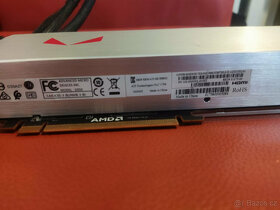 AMD VEGA 64 8GB vodní chlazení . - 2