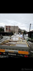 Pronájem přívěsu - 2 osý vlek 3,5 tuny - plato s bočnicemi - 2