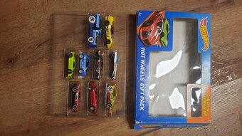 HW HOT WHEELS AUTO 9 ks. - 2