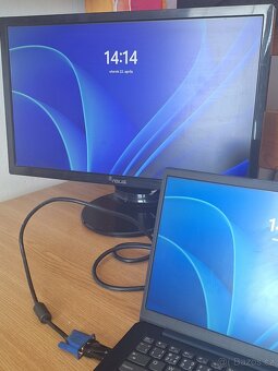 Asus monitor + vga hdmi redukce - 2
