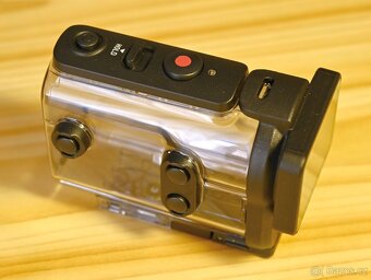 Akční kamera SONY HDR-AS50, podvodní pouzdro, karta - 2