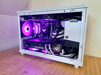 Kompaktní MAtx pc s RX 7800 XT - 2