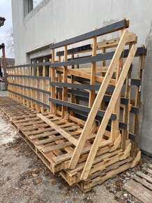 Stojany na okna dřevo - 2