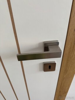 Nové bezfalcové dveře 80 L včetně obložky Erkado - 2