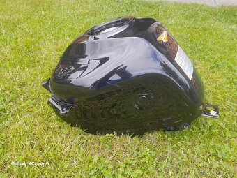 Nádrž na ktm duke 390 - 2