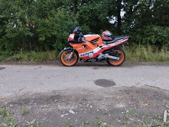 Honda CBR 600 f - 2