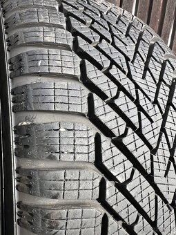 225/40 R18 92V 2ks zimní pneu Pirelli - 2