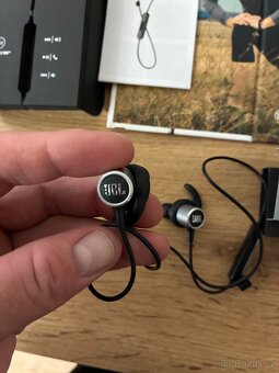 Sluchátka JBL Reflect Mini 2 - 2