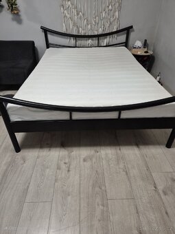 Postel s matrací - 2