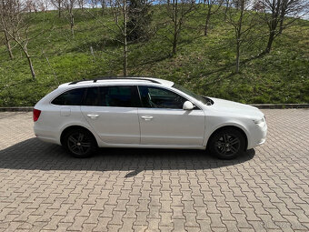 Škoda Superb Combi 2.0 TDI Ambition - 2