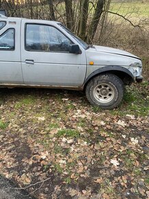 Nissan Terrano 2.4i 76KW - 2