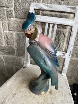 Jihokera papoušek - porcelánová soška - 2