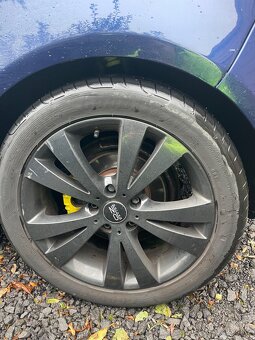 235/45R17 - 2