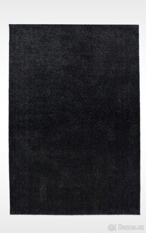 Černý koberec bez škodlivých příměsí 133x195cm - 2