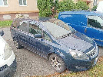 Opel Zafira CNG 2.0 2011 - 2