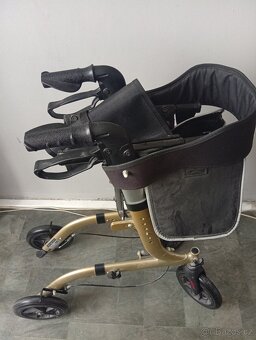 Chodítko pro seniory - 2