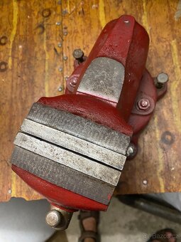 Dílenský svěrák York 80A - 2