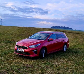 Kia ceed 1.6 CRDI exlusive (ještě v záruce) - 2