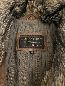 Damská práva kožená bunda s vlčím límcem velikost M - 2