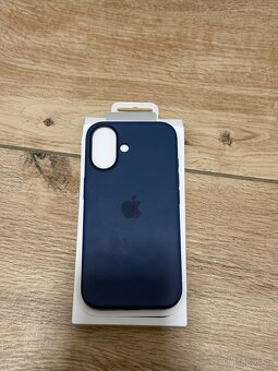 Originál kryty na iPhone 16 - 2