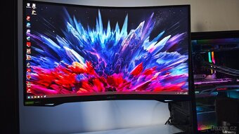 Herní monitor Samsung Odyssey G7 240hz VA - 2