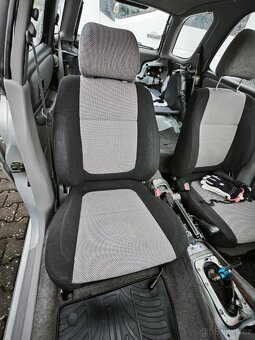 Kompletní sedačky Subaru Impreza první generace - 2