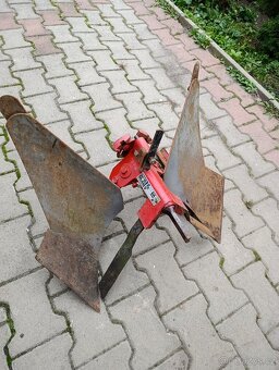 Prodám pluh obracák k Tera Vari systém - 2