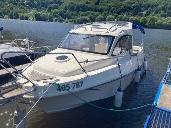 Motorová kajutová loď Bluestar Holiday 720 - 2