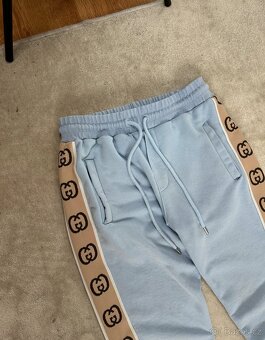 Krásné tepláky Gucci - 2