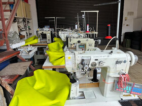 Prodám sloupové šicí stroje - 2