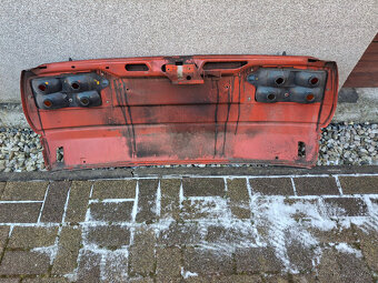 ŠKODA 120 - ZADNÍ ČELO - 2