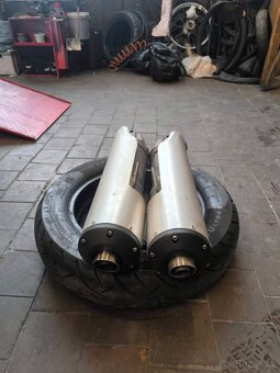 Výfuky Suzuki DL 1000 - 2