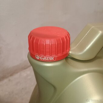 Castrol Edge Professional LongLife III 5W-30 titanium C3 - 2