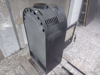 Starší krbová kamna - 2