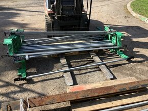 KRONE díly střechy, sloupky, vrata - 2