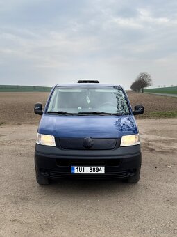 Volkswagen Transporter T5 - 2