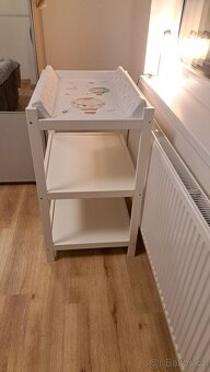 Přebalovací pult - 2