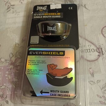 Single mouth guard - 2