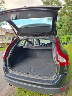 Volvo XC60, 2.4D, 4x4, TOP Výbava Summum - 2