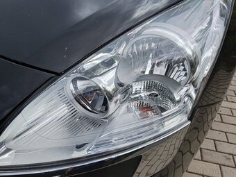 Peugeot 5008 1.6Hdi 82kw rok 6/2012 - 2