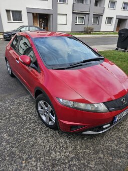 Honda Civic 8 - po velkém servise, nová STK, tažné zařízení - 2