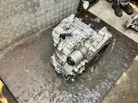 VW Golf VIII automatická převodovka DSG UVJ - 2