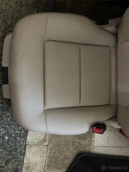 Mercedes Benz E class w212 FaceLift - 2