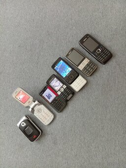 Prodám Starý Mobilní telefony - 2