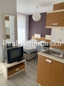 K prodeji utulný a plně vybavený apartmán 1+kk s balkonem - 2