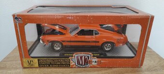 Modely aut 1/24 - M2 Machines - 2