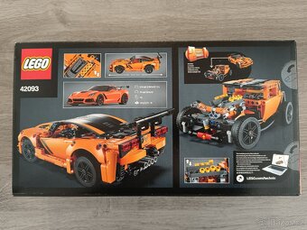 LEGO Technic 42093 Chevrolet Corvette ZR1 - 2