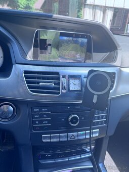 Mercedes Benz E 350 Bluetec 4MATIC - 2